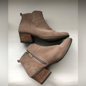 Naturalizer Aqua College Boots